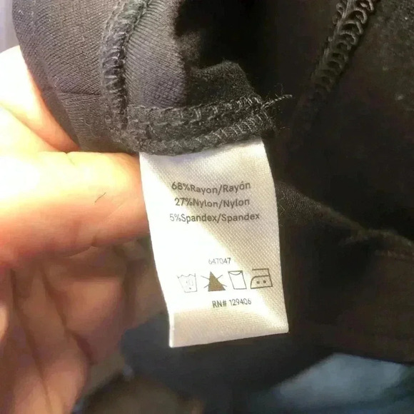 Black V-Neck Sleeveless Tank Top with Embellished Detail - Picture 8 of 13